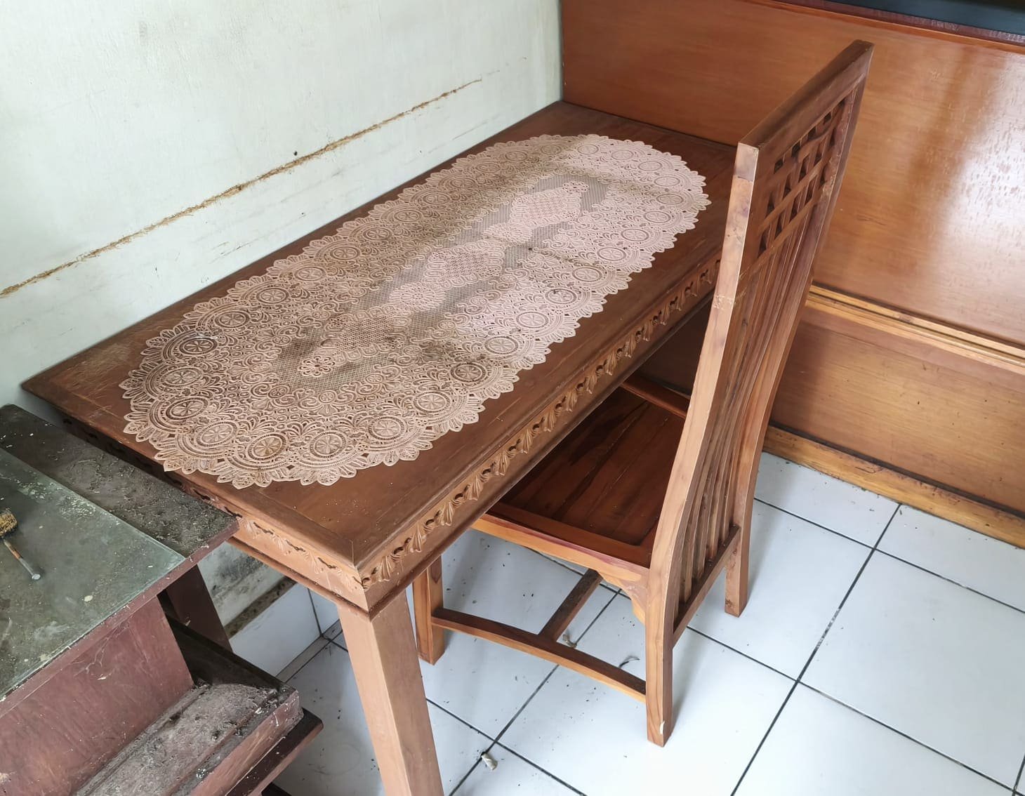 Set meja makan